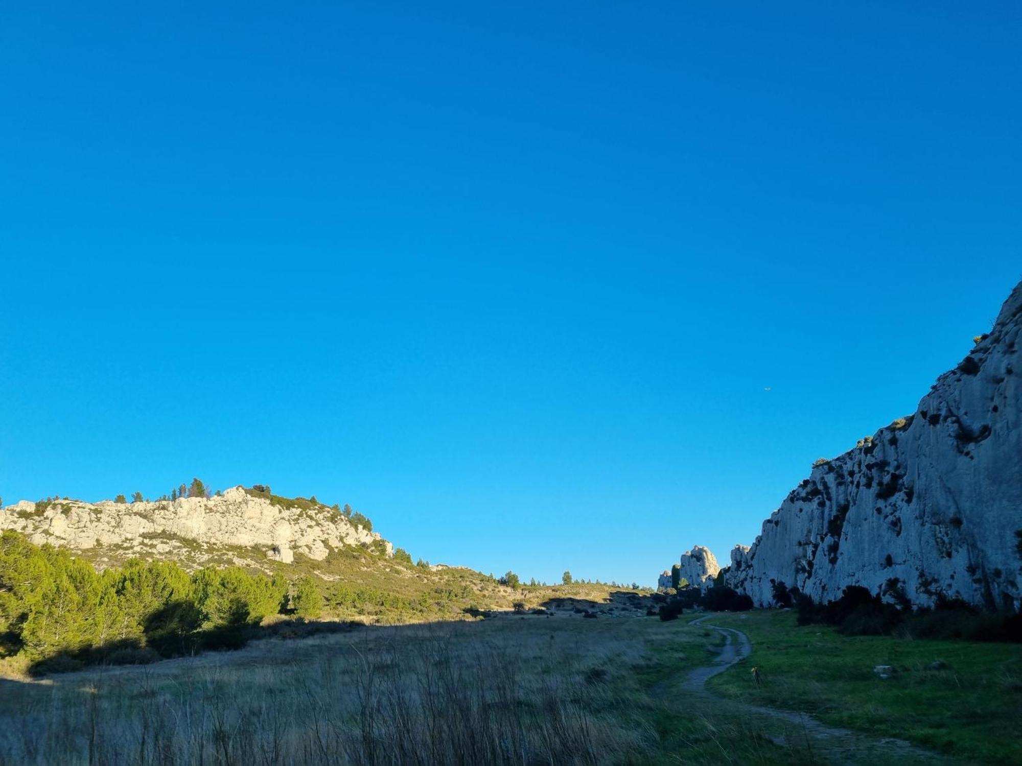 Les Garrigues De La Vallee Des Baux Paradou Exterior foto